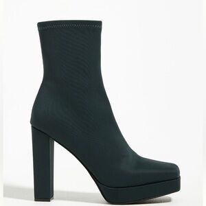 NWOB Jeffrey Campbell Arcadia Boots, size 6